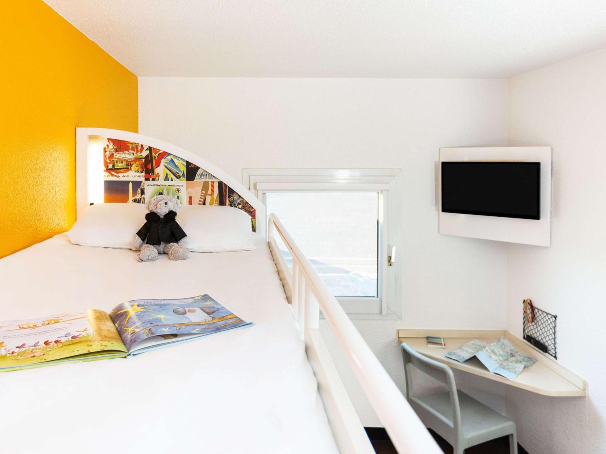 Hotel F1 Vesoul - En Cours De Renovation מראה חיצוני תמונה